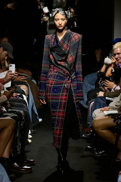 Look 7